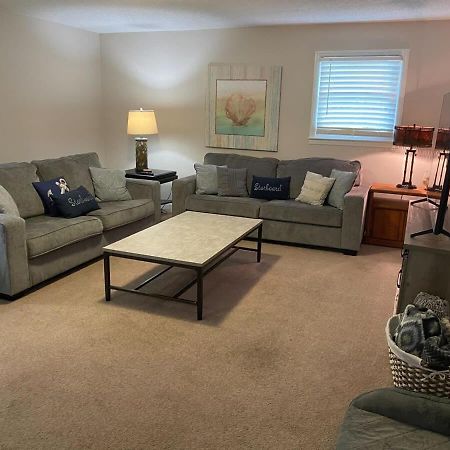 2Br Pet Friendly Home In Sneads Ferry With Parking Exterior photo