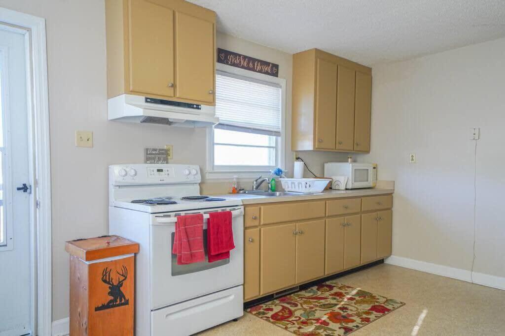2Br Pet Friendly Home In Sneads Ferry With Parking Exterior photo