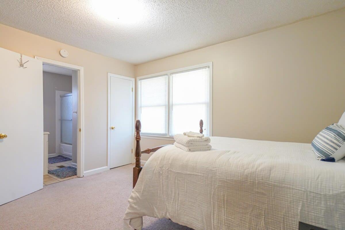 2Br Pet Friendly Home In Sneads Ferry With Parking Exterior photo