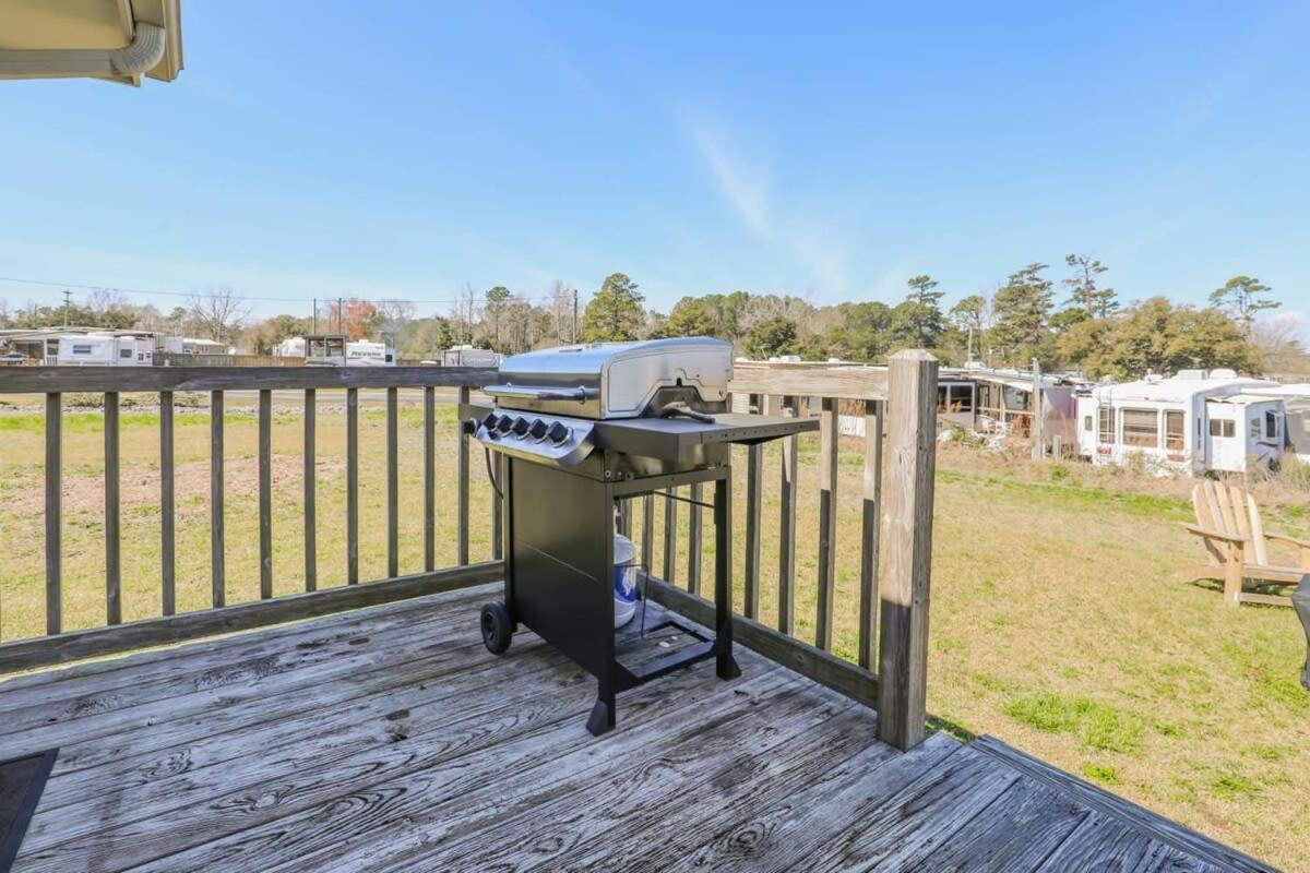 2Br Pet Friendly Home In Sneads Ferry With Parking Exterior photo