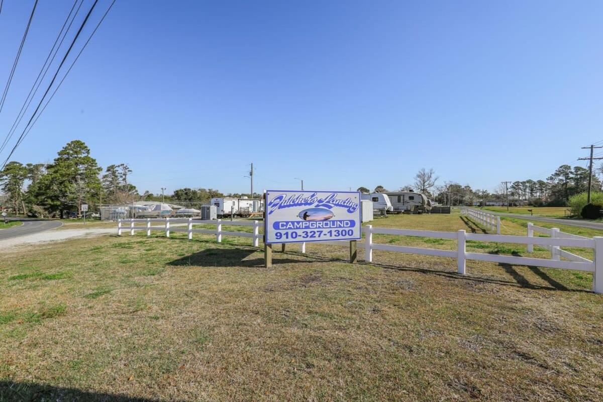 2Br Pet Friendly Home In Sneads Ferry With Parking Exterior photo