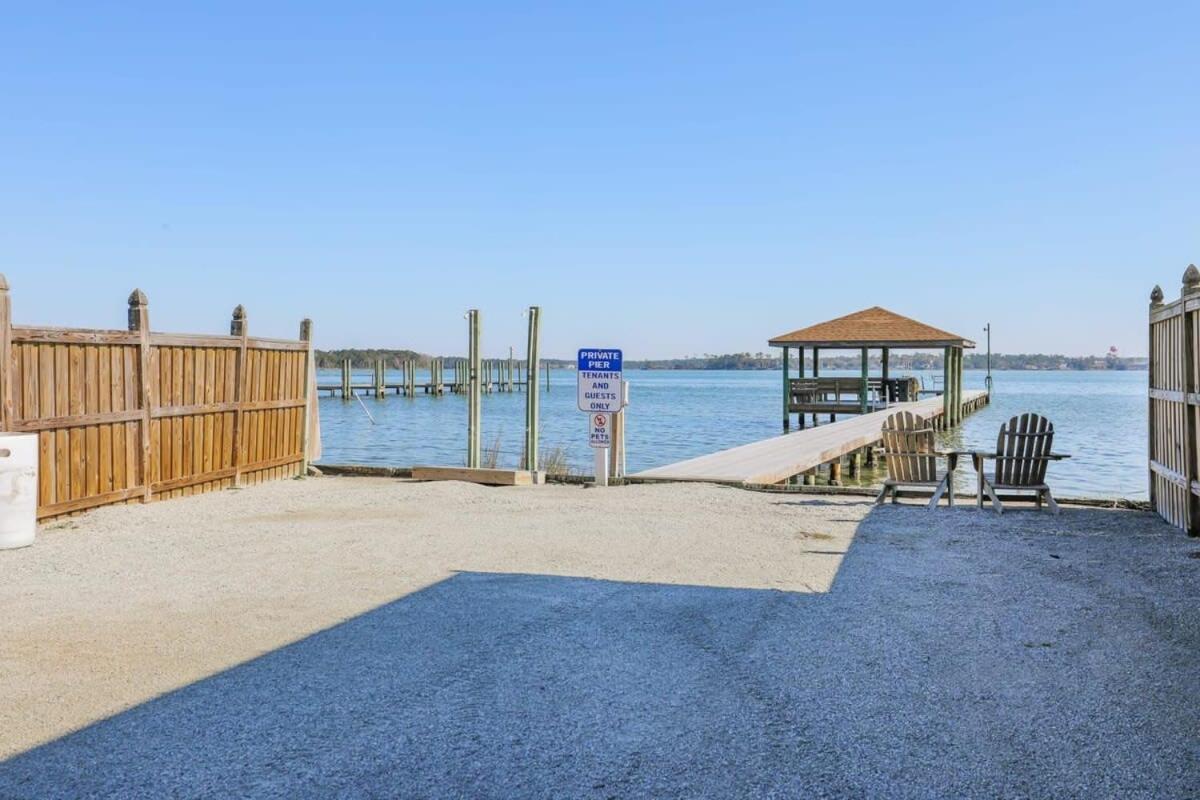 2Br Pet Friendly Home In Sneads Ferry With Parking Exterior photo