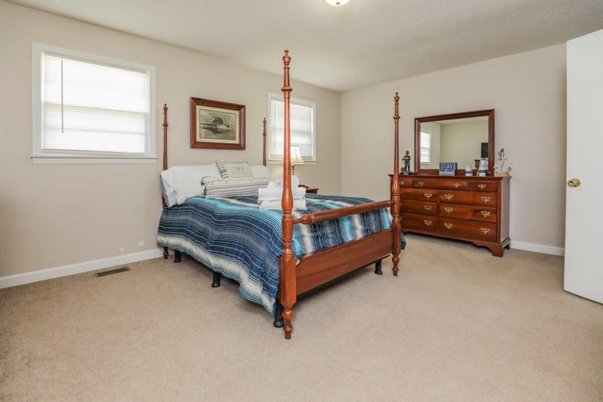 2Br Pet Friendly Home In Sneads Ferry With Parking Exterior photo