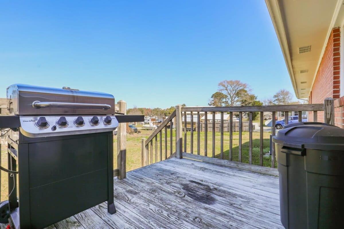 2Br Pet Friendly Home In Sneads Ferry With Parking Exterior photo