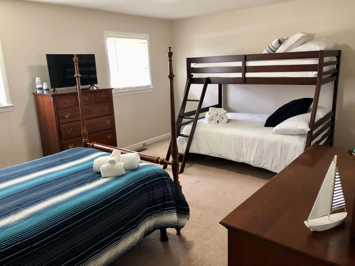 2Br Pet Friendly Home In Sneads Ferry With Parking Exterior photo